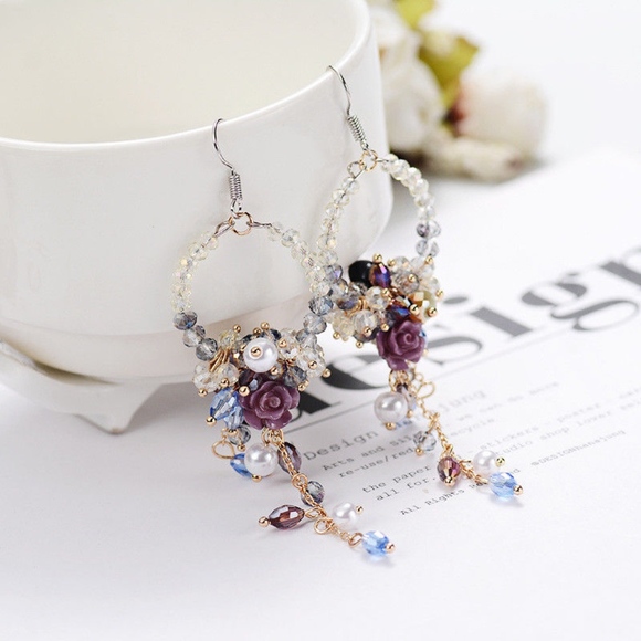 'Dashing Love' Flower Bouquet Faux Pearl Earrings - Picture 6 of 7